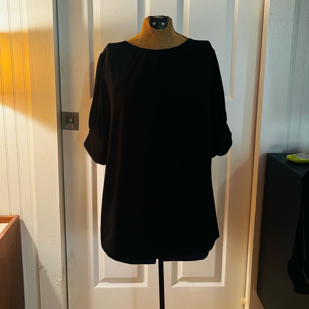 Cable & Gauge Black Short Sleeve Pullover Blouse